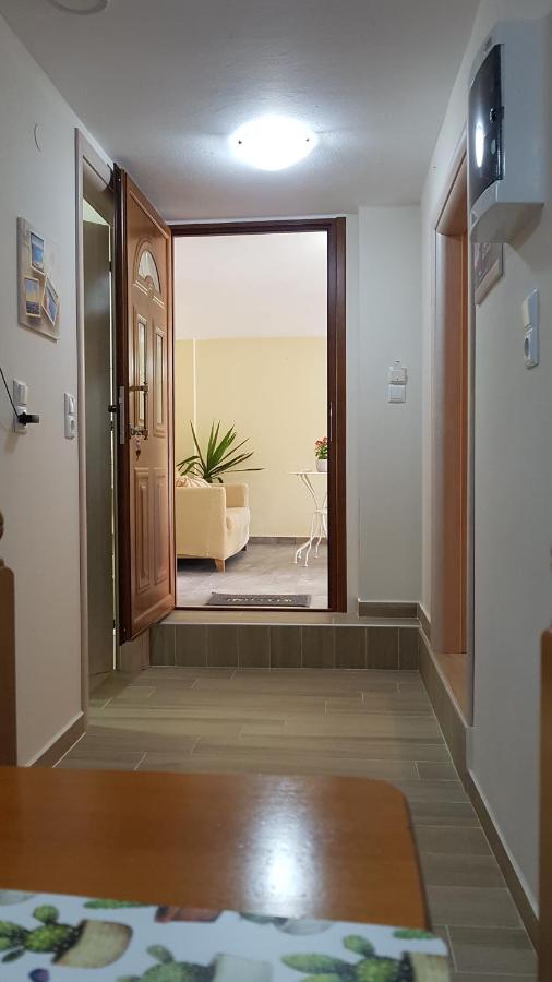 Fyllou Apartment 艾斯普罗瓦塔 外观 照片