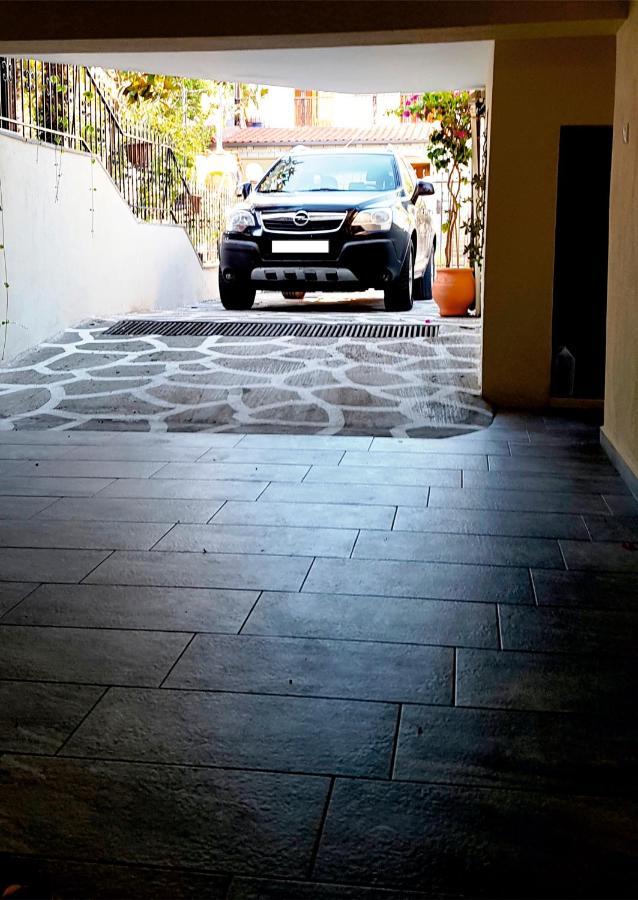 Fyllou Apartment 艾斯普罗瓦塔 外观 照片