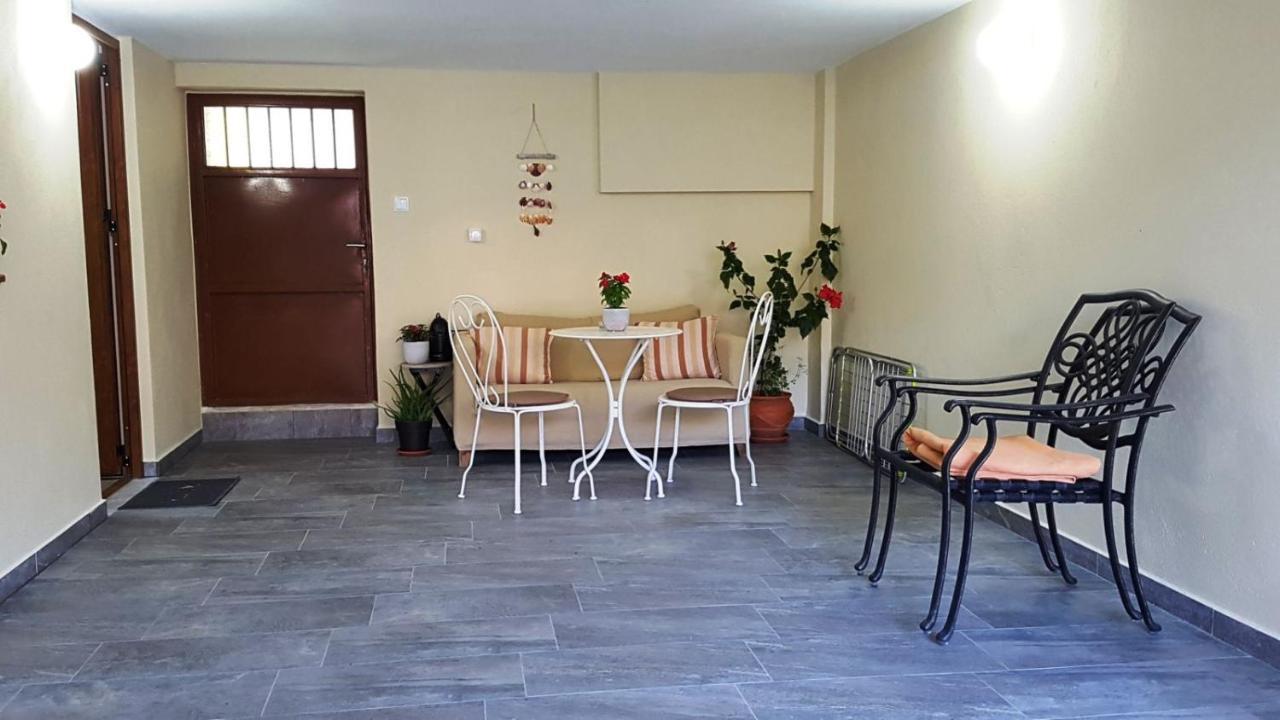 Fyllou Apartment 艾斯普罗瓦塔 外观 照片